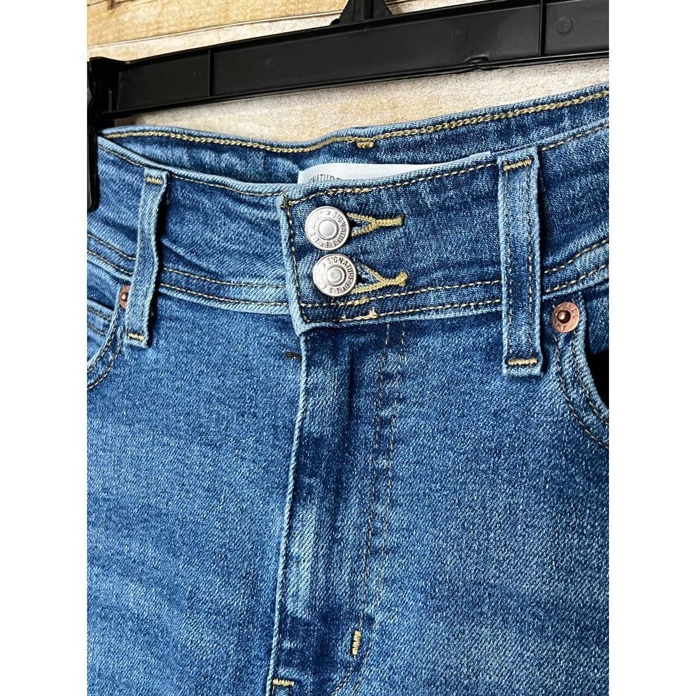 SIGNATURE BY LEVI'S STRAUSS HIGH RISE CASUAL EVERYDAY WEAR SIMPLE FLARE JEANS - Picture 3 of 5